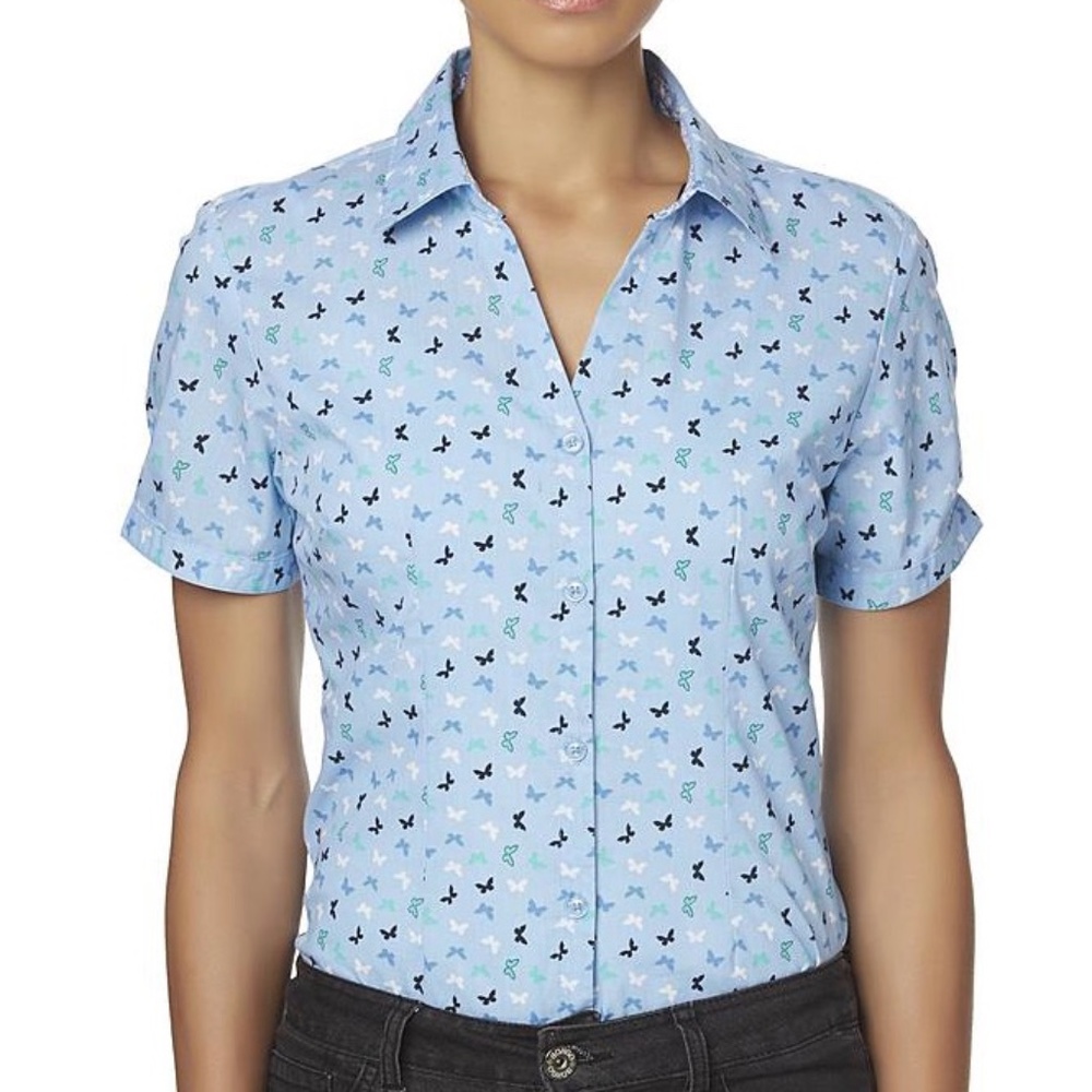 size XL, bust up to 44” inches, new condition, butterfly 🦋 button down
